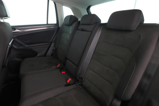 Volkswagen Tiguan image 8