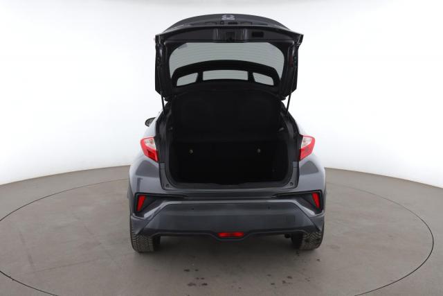 Toyota C-Hr image 6