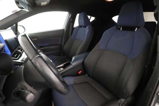 Toyota C-Hr image 4