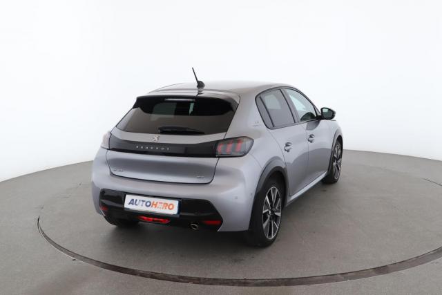 Peugeot 208 image 6