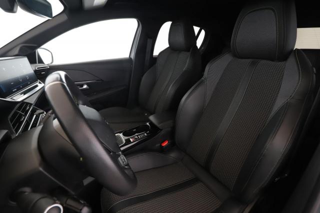 Peugeot 208 image 2