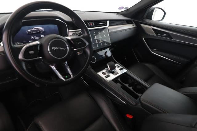 Jaguar F-Pace image 2