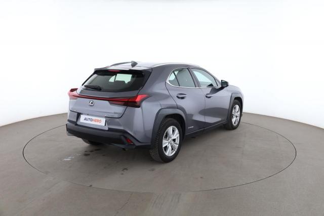 Lexus Ux image 2