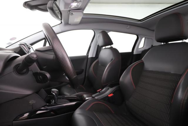 Peugeot 2008 image 4