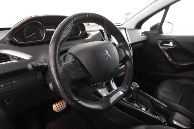 Peugeot 2008 image 9