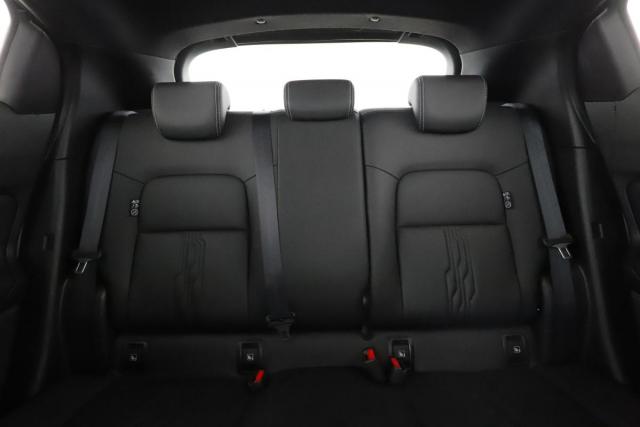 Nissan Juke image 9
