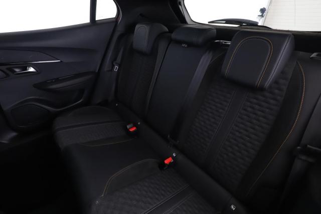 Peugeot 2008 image 1