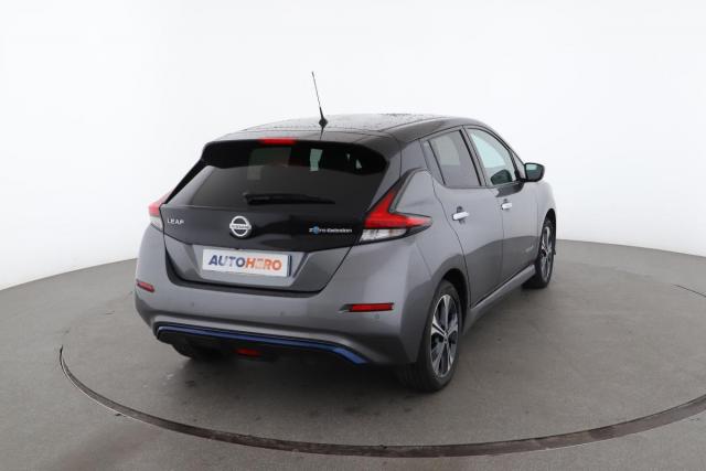 Nissan Leaf image 2