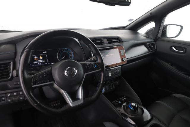 Nissan Leaf image 3