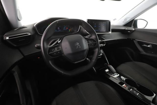 Peugeot 2008 image 4