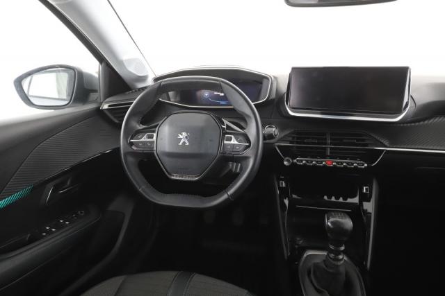 Peugeot 208 image 2