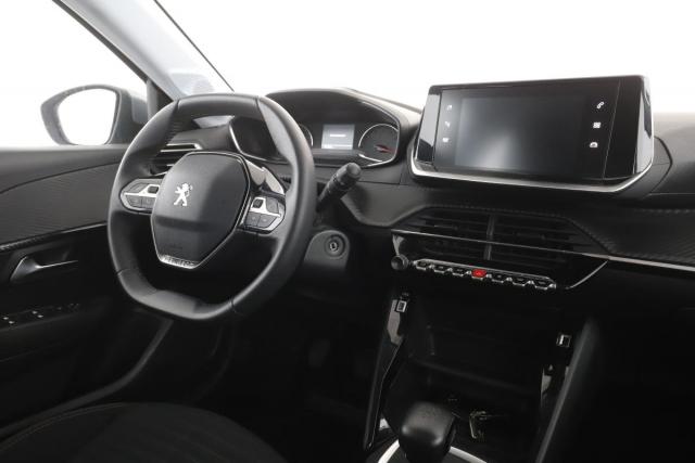 Peugeot 208 image 9