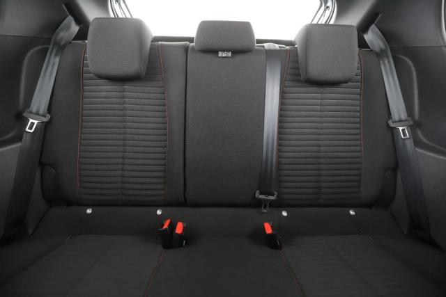 Peugeot 208 image 7