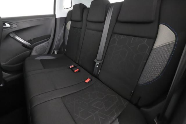 Peugeot 2008 image 2