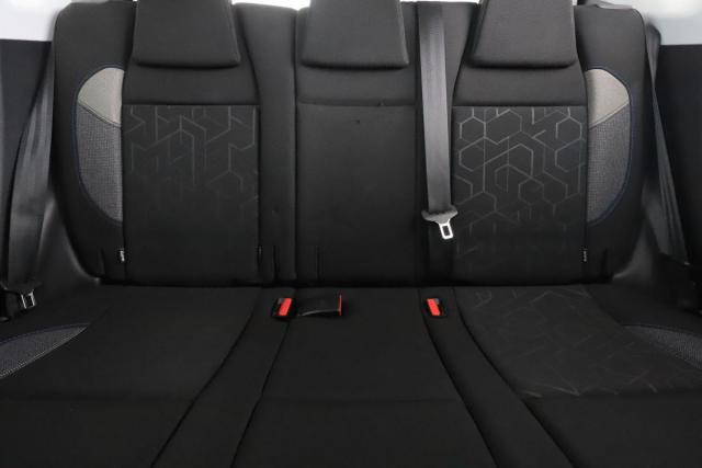 Peugeot 2008 image 7