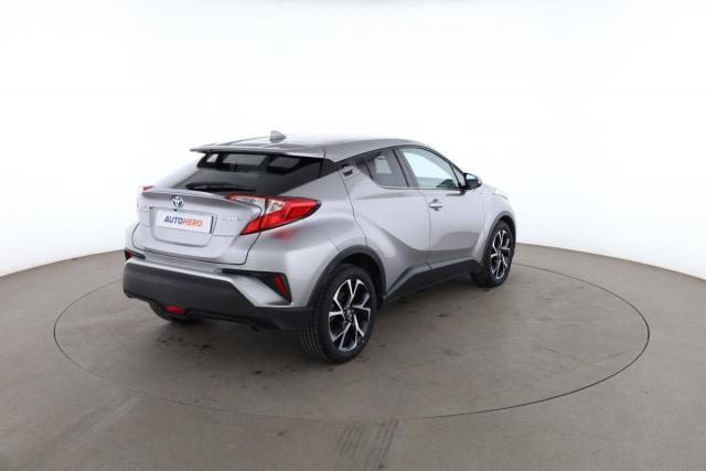 Toyota C-Hr image 4