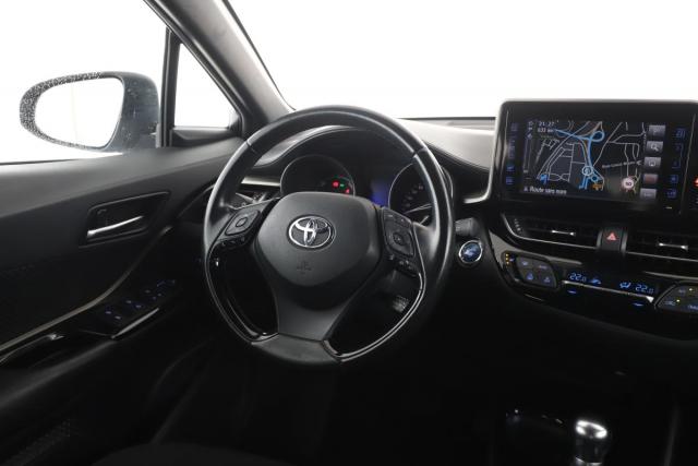 Toyota C-Hr image 9