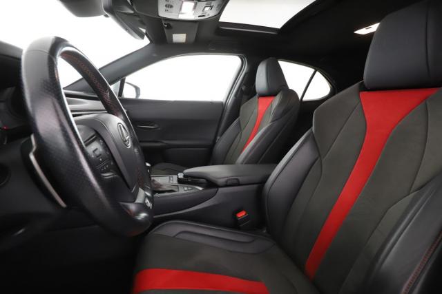 Lexus Ux image 7