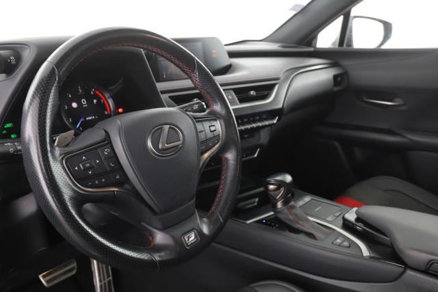 Lexus Ux image 4