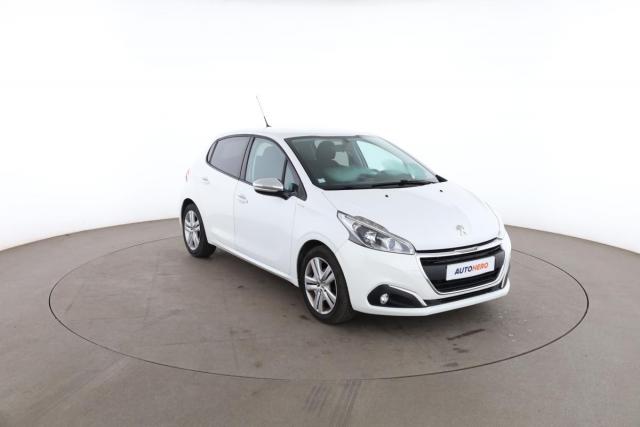 Peugeot 208 image 2