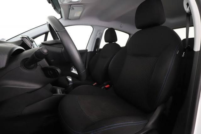 Peugeot 208 image 8