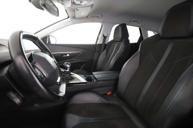 Peugeot 3008 image 1