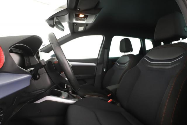 Seat Arona image 2