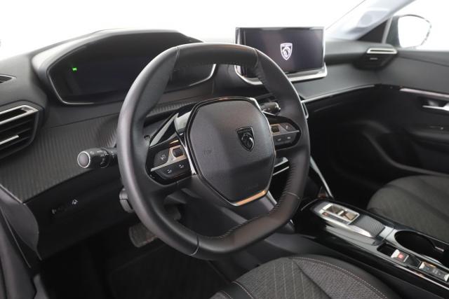 Peugeot 208 image 1