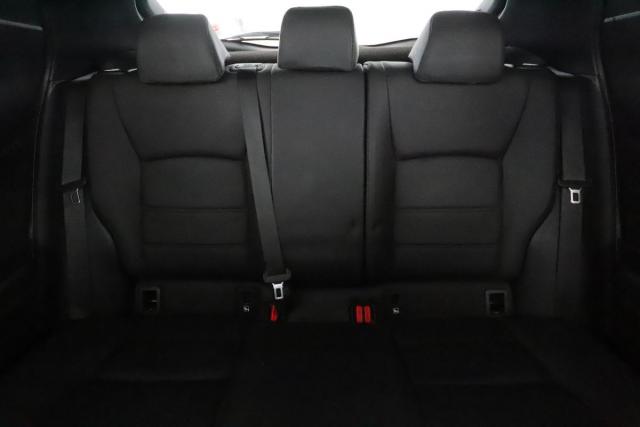 Toyota C-Hr image 2