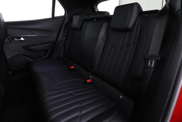 Peugeot 2008 image 1