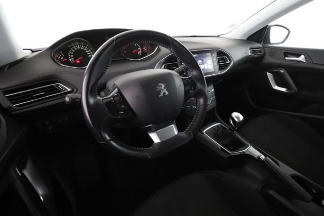 Peugeot 308 image 2