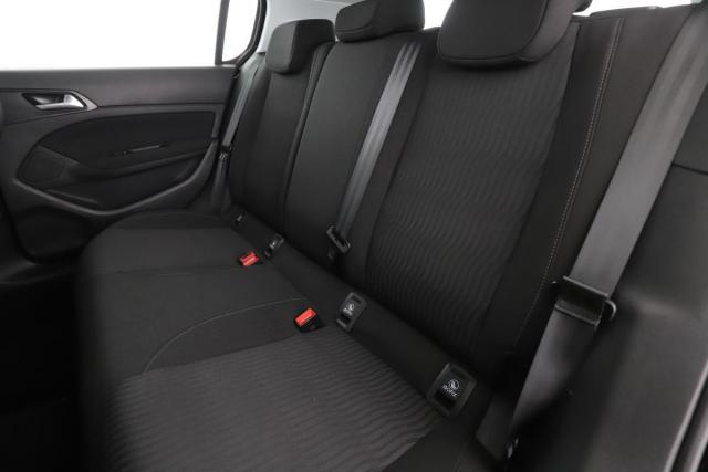 Peugeot 308 image 3