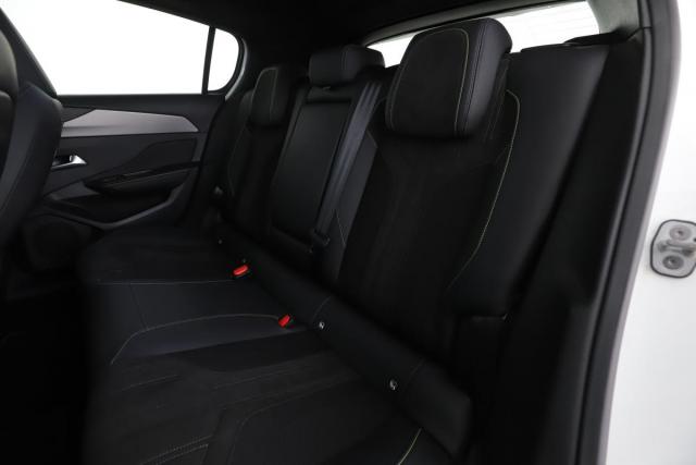 Peugeot 308 image 8