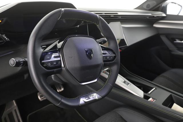 Peugeot 308 image 3