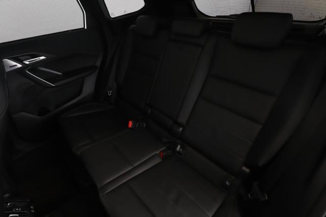 Bmw X1 image 8