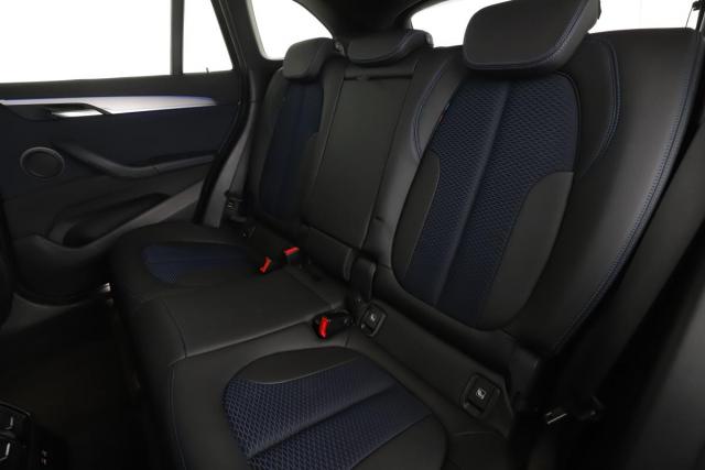 Bmw X1 image 8