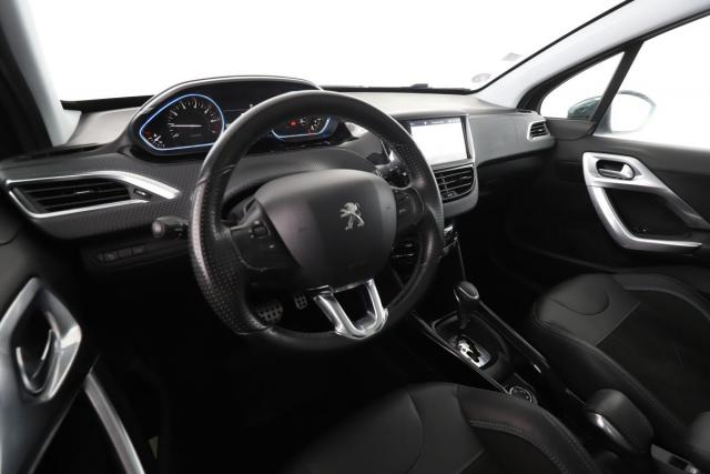 Peugeot 2008 image 9