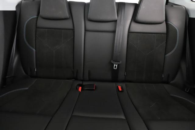Peugeot 2008 image 1