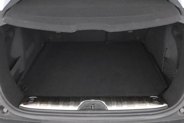 Peugeot 2008 image 8