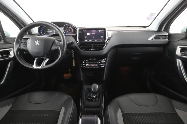 Peugeot 2008 image 3