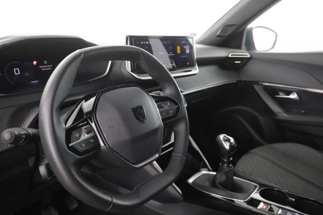 Peugeot 2008 image 9