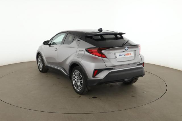 Toyota C-Hr image 8