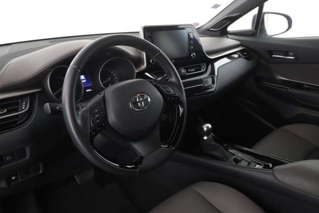 Toyota C-Hr image 5