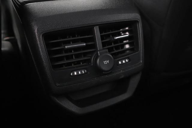 Peugeot 3008 image 3