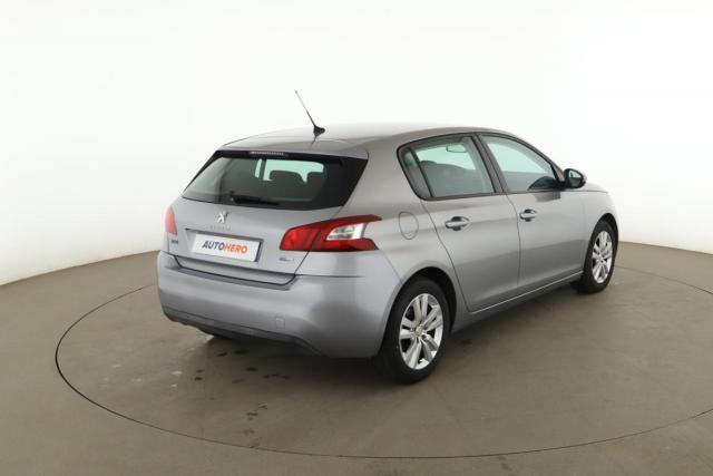 Peugeot 308 image 1
