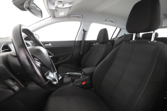 Peugeot 308 image 3