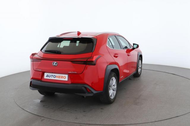 Lexus Ux image 6