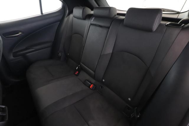 Lexus Ux image 5