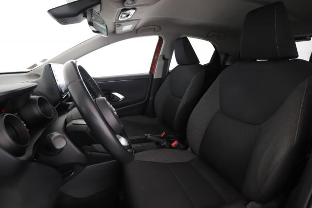 Toyota Yaris image 2