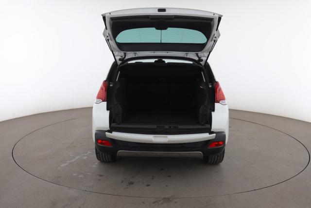 Peugeot 3008 image 2